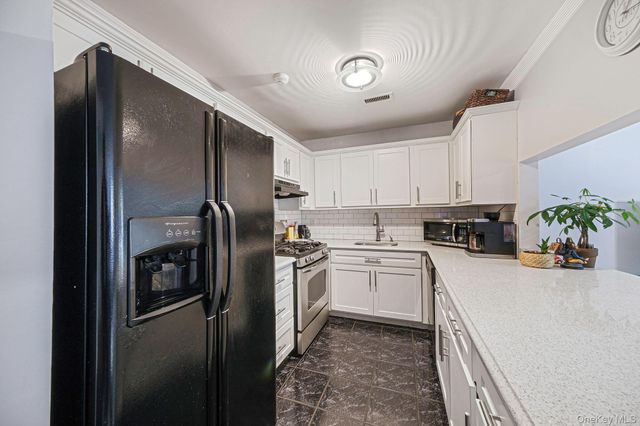 1005 Sara Circle, Port Jefferson, NY 11776
