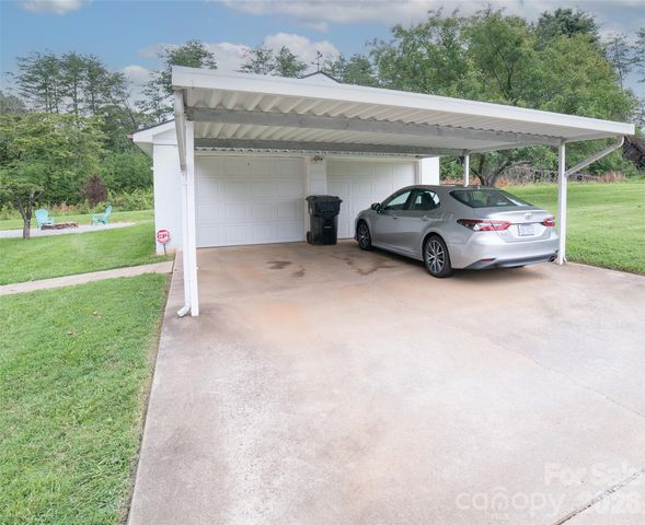 1752 Bethel Road, Morganton, NC 28655