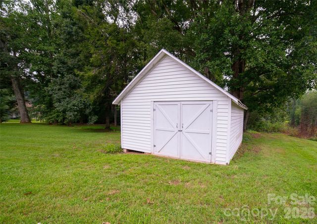 1752 Bethel Road, Morganton, NC 28655