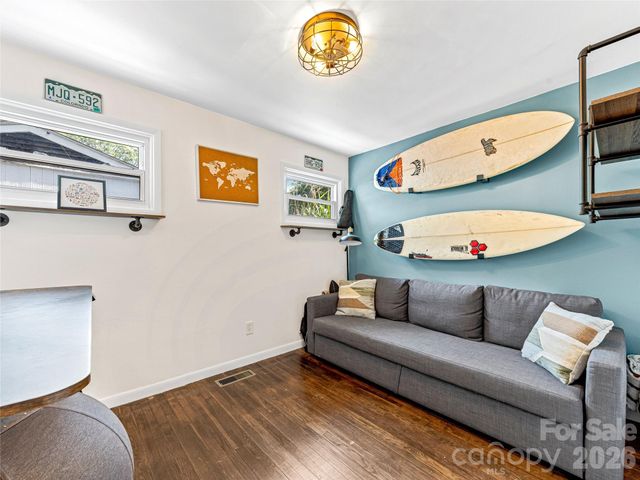 44 Broadview Avenue, Asheville, NC 28803