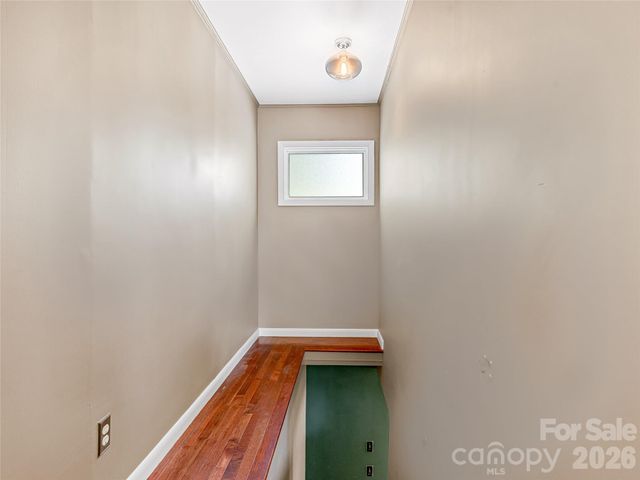 44 Broadview Avenue, Asheville, NC 28803