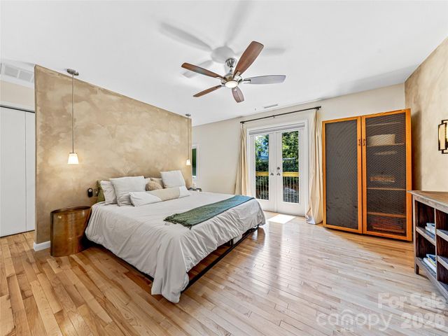 44 Broadview Avenue, Asheville, NC 28803