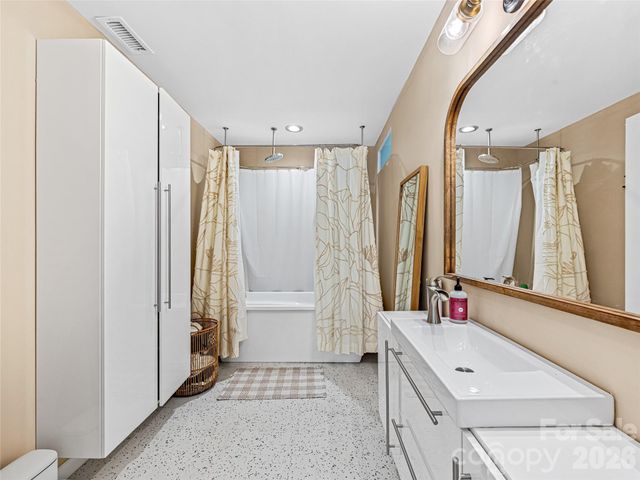 44 Broadview Avenue, Asheville, NC 28803