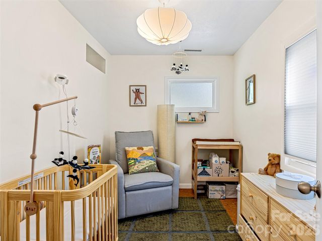44 Broadview Avenue, Asheville, NC 28803