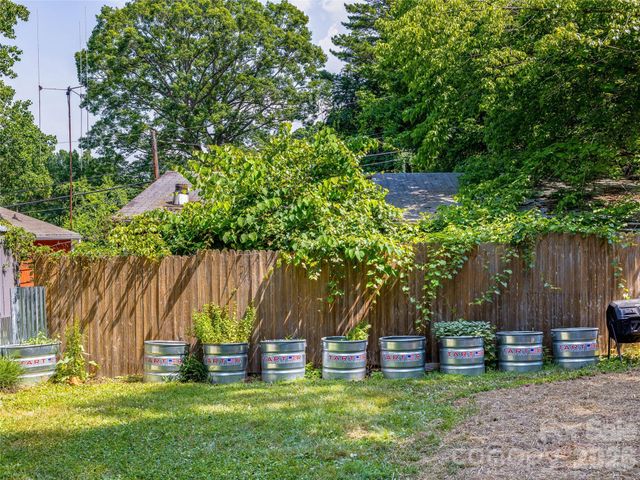 44 Broadview Avenue, Asheville, NC 28803
