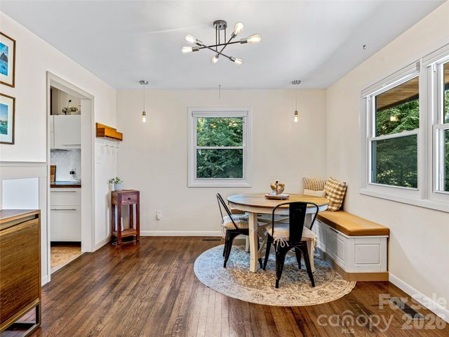 44 Broadview Avenue, Asheville, NC 28803