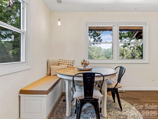 44 Broadview Avenue, Asheville, NC 28803
