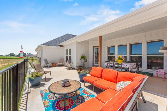 1532 Turpin Lake Road, Poolville, TX 76487