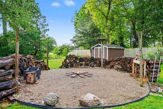 20062 Jewell Avenue, South Bend, IN 46614