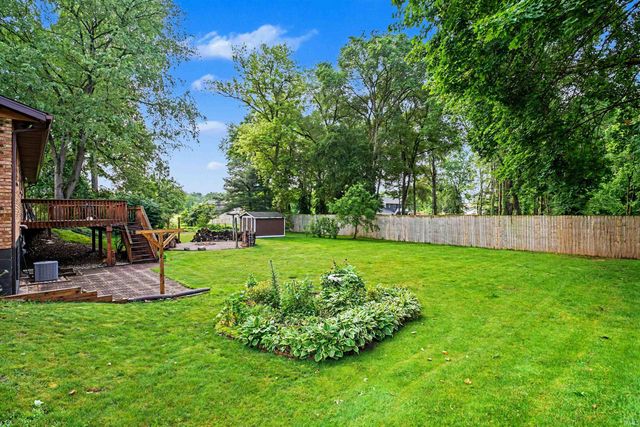 20062 Jewell Avenue, South Bend, IN 46614