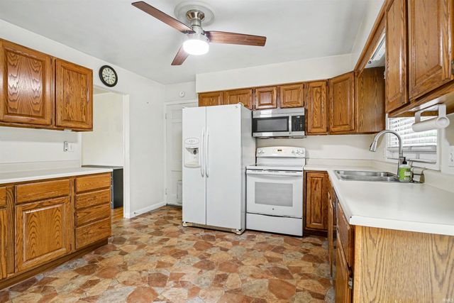 20062 Jewell Avenue, South Bend, IN 46614