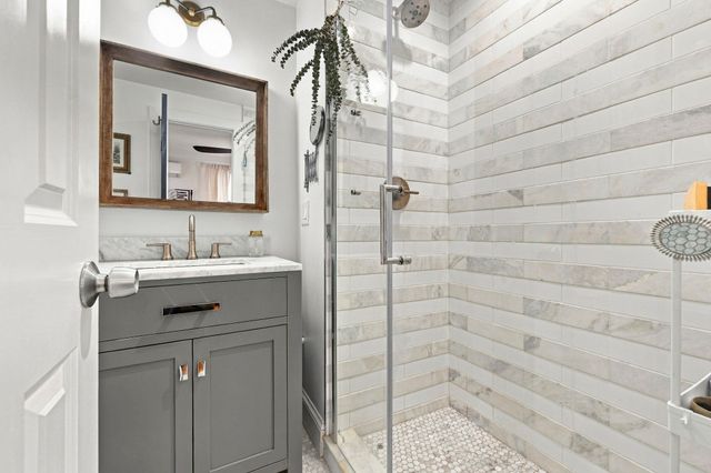 13 Vinton St 1, Boston, MA 02127