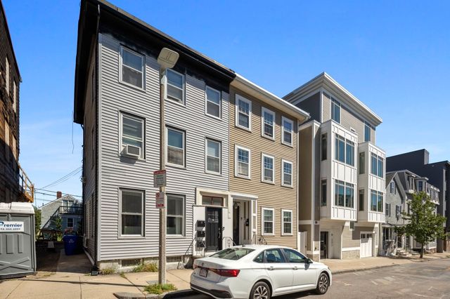 13 Vinton St 1, Boston, MA 02127