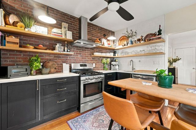 13 Vinton St 1, Boston, MA 02127