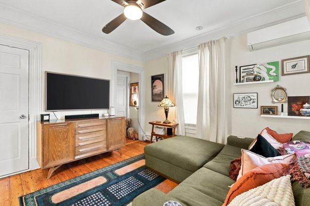 13 Vinton St 1, Boston, MA 02127