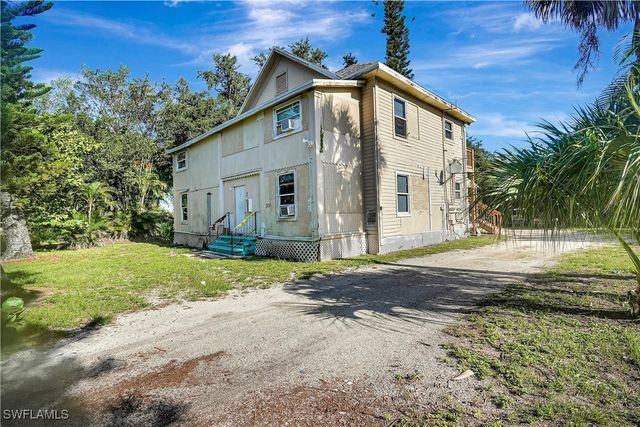 2135 Hoople ST, Fort Myers, FL 33901