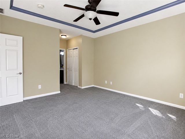 546 Hyannis Port Circle, Avon Lake, OH 44012