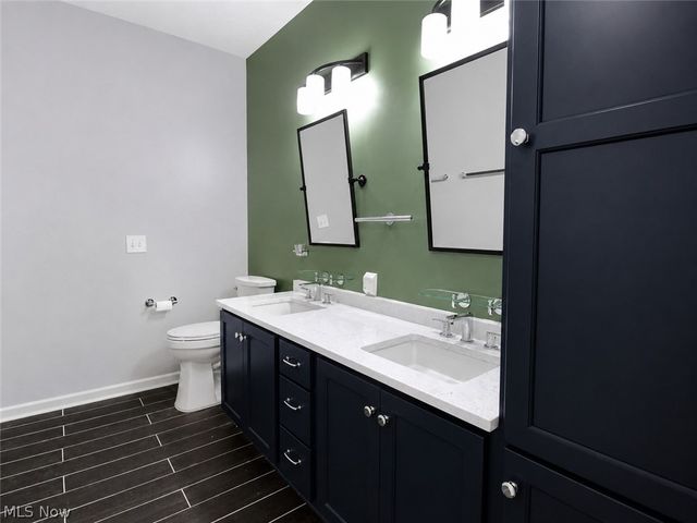 546 Hyannis Port Circle, Avon Lake, OH 44012
