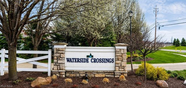 546 Hyannis Port Circle, Avon Lake, OH 44012