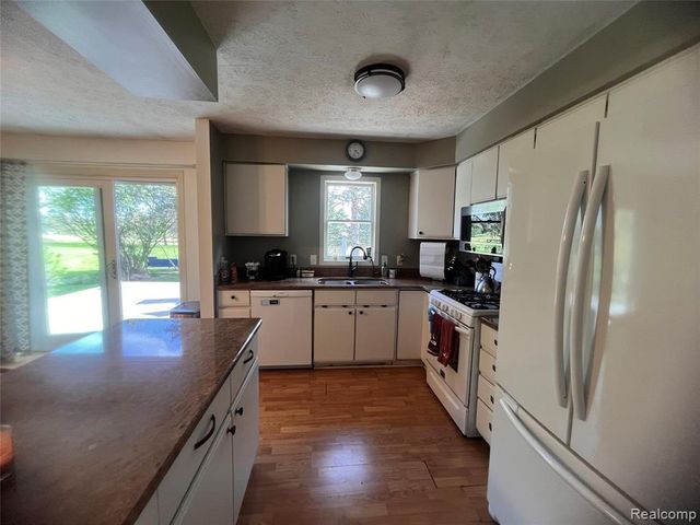 6126 Green Court, Chelsea, MI 48118