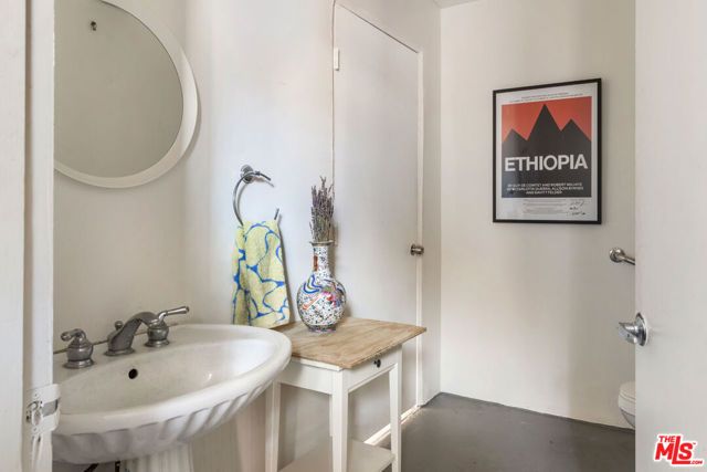 936 Mei Ling Way, Los Angeles, CA 90012