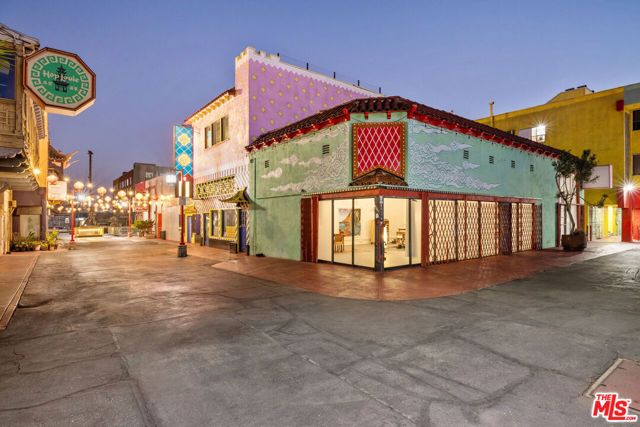 936 Mei Ling Way, Los Angeles, CA 90012