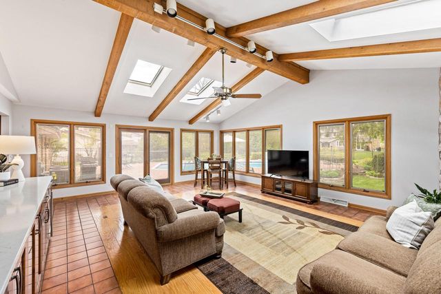 18360 Tilton LANE, Brookfield, WI 53045