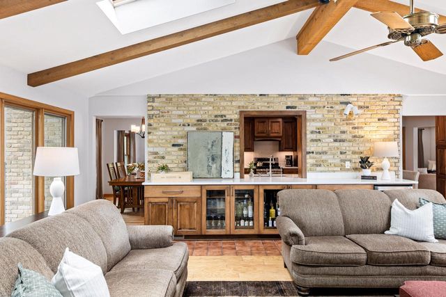 18360 Tilton LANE, Brookfield, WI 53045
