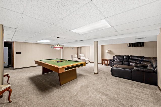 18360 Tilton LANE, Brookfield, WI 53045