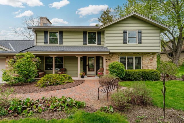 18360 Tilton LANE, Brookfield, WI 53045