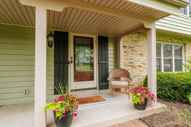 18360 Tilton LANE, Brookfield, WI 53045