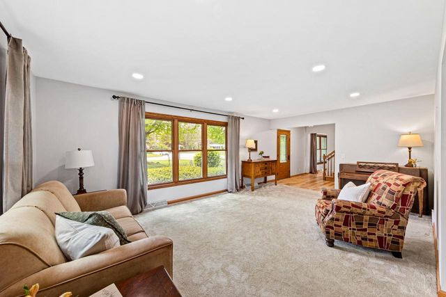 18360 Tilton LANE, Brookfield, WI 53045