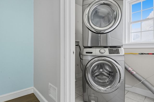 36 N Main St 1, Natick, MA 01760