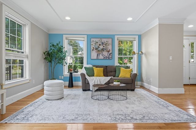 36 N Main St 1, Natick, MA 01760