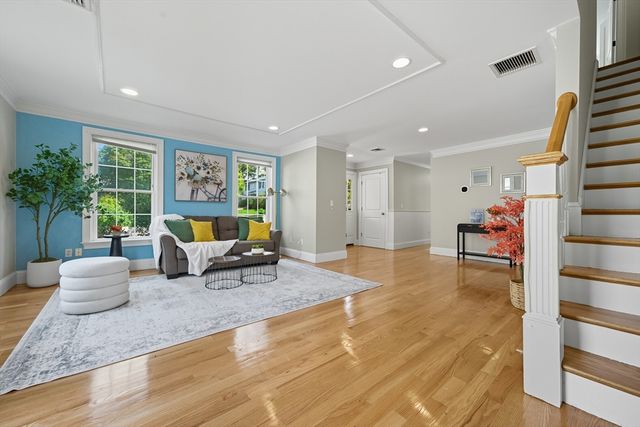 36 N Main St 1, Natick, MA 01760