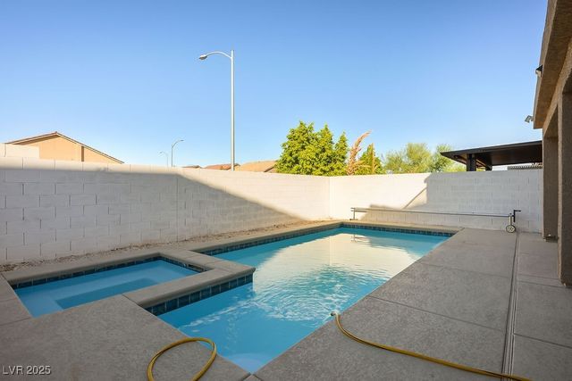 5784 Brimstone Hill Avenue, Las Vegas, NV 89141