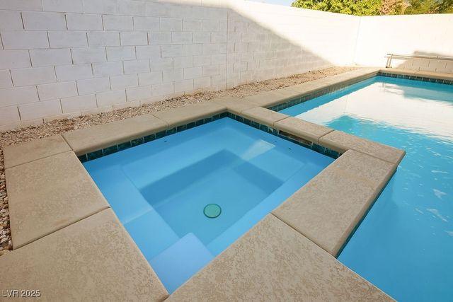 5784 Brimstone Hill Avenue, Las Vegas, NV 89141