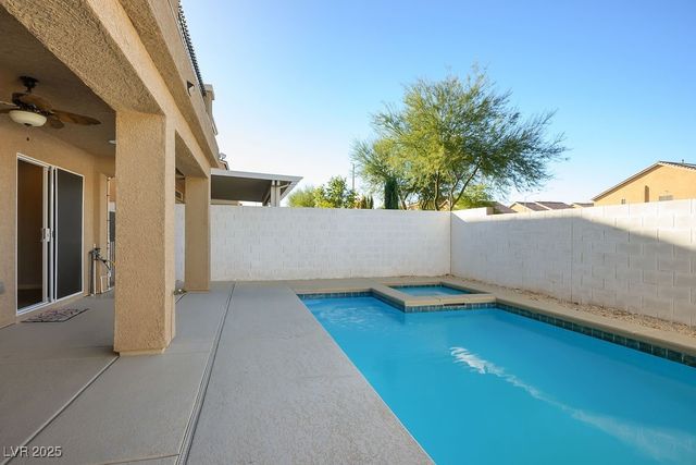 5784 Brimstone Hill Avenue, Las Vegas, NV 89141