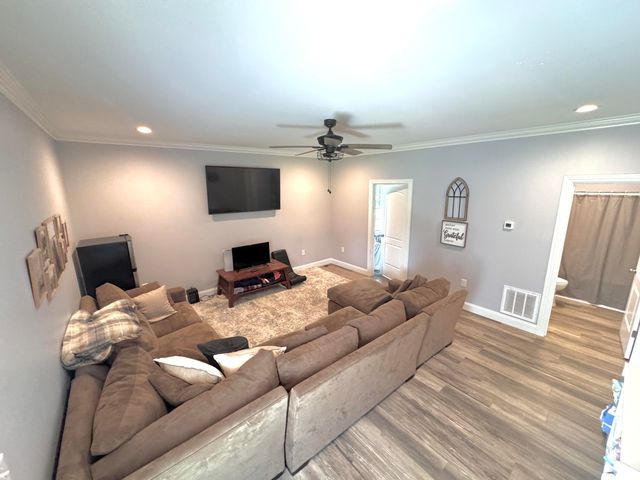 316 Ruby Court, London, KY 40744