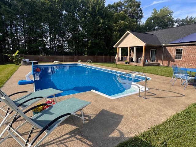 316 Ruby Court, London, KY 40744