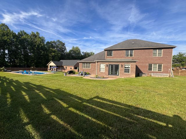 316 Ruby Court, London, KY 40744