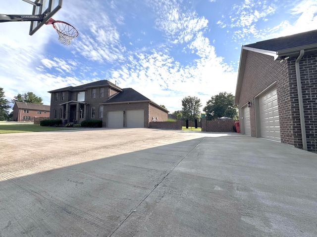 316 Ruby Court, London, KY 40744