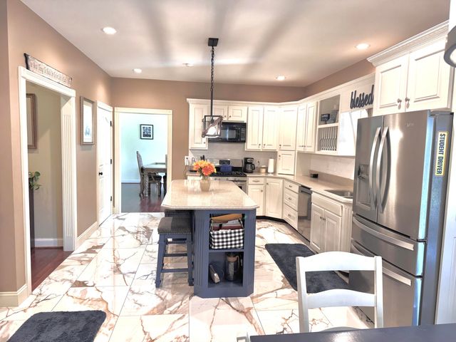 316 Ruby Court, London, KY 40744