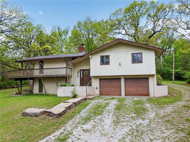 12601 Little Blue Road, Kansas City, MO 64133