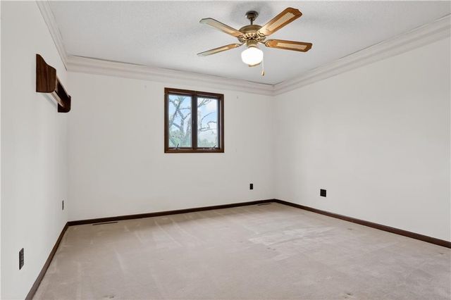 12601 Little Blue Road, Kansas City, MO 64133