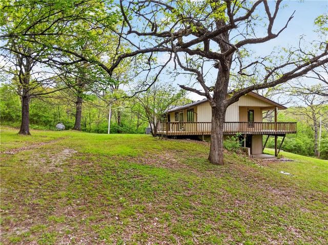 12601 Little Blue Road, Kansas City, MO 64133