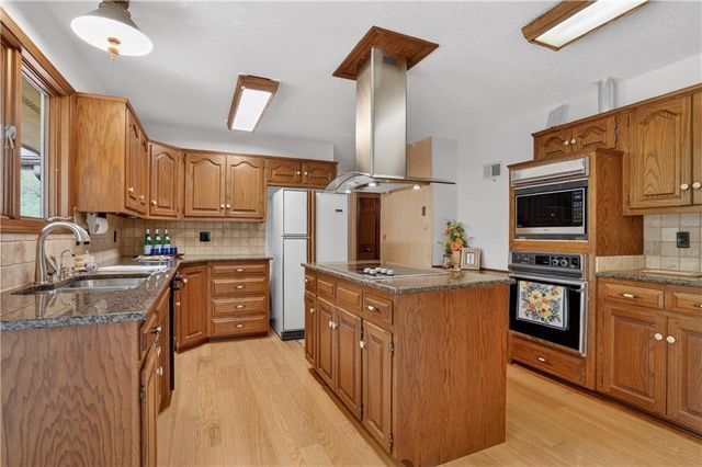 12601 Little Blue Road, Kansas City, MO 64133