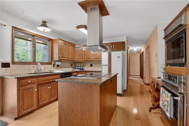 12601 Little Blue Road, Kansas City, MO 64133