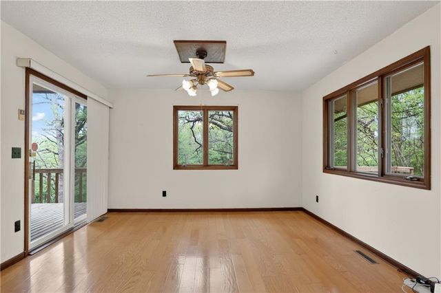 12601 Little Blue Road, Kansas City, MO 64133