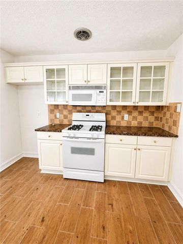 200 Olympic Drive, Fayetteville, GA 30215